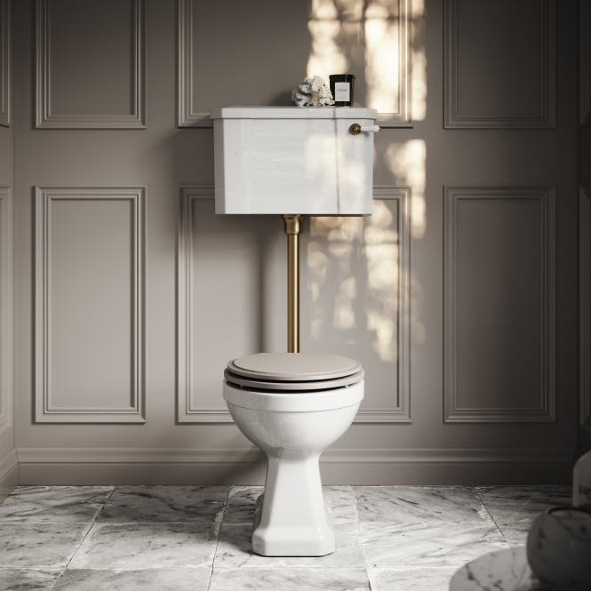 Portland Low Level Traditional Toilet with Solid Oak Velvet Beige seat (Brushed Gold Fittings)